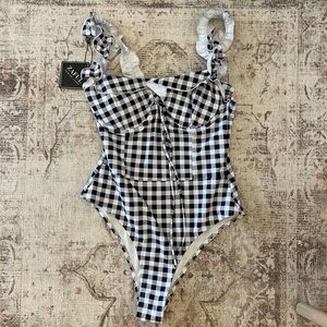 Never worn with tags - Zaful Gingham One Piece Bathing Suit!